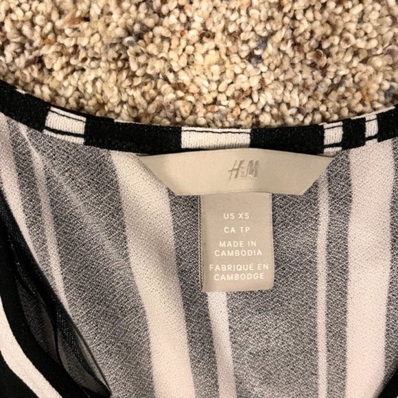 H&M Stripe Mid Dress - Picture 2 of 3